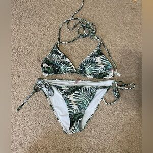 Ardene Swim‎ Green and cream swimsuit bikini set size small